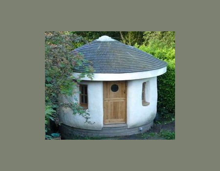 garden-strawbale