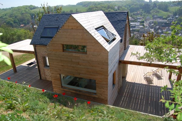 Shelter House by Franklin Azzi rear Shelter House by Franklin Azzi rear