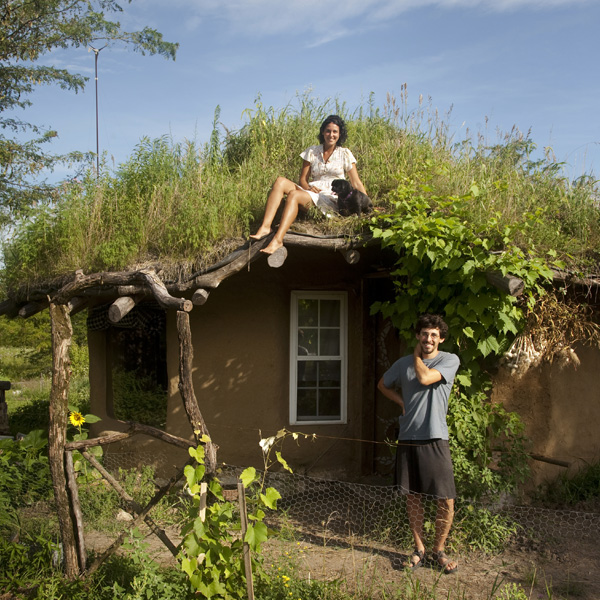 cob-house-at-dancing-rabbit